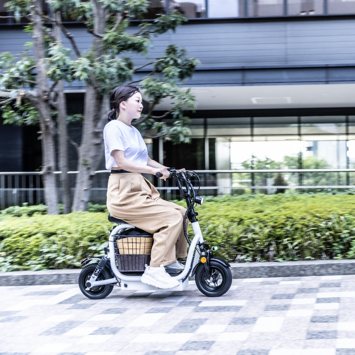 バイク王｜特定小型原付｜E-KON LAKU（ラク） – e-bike UENO